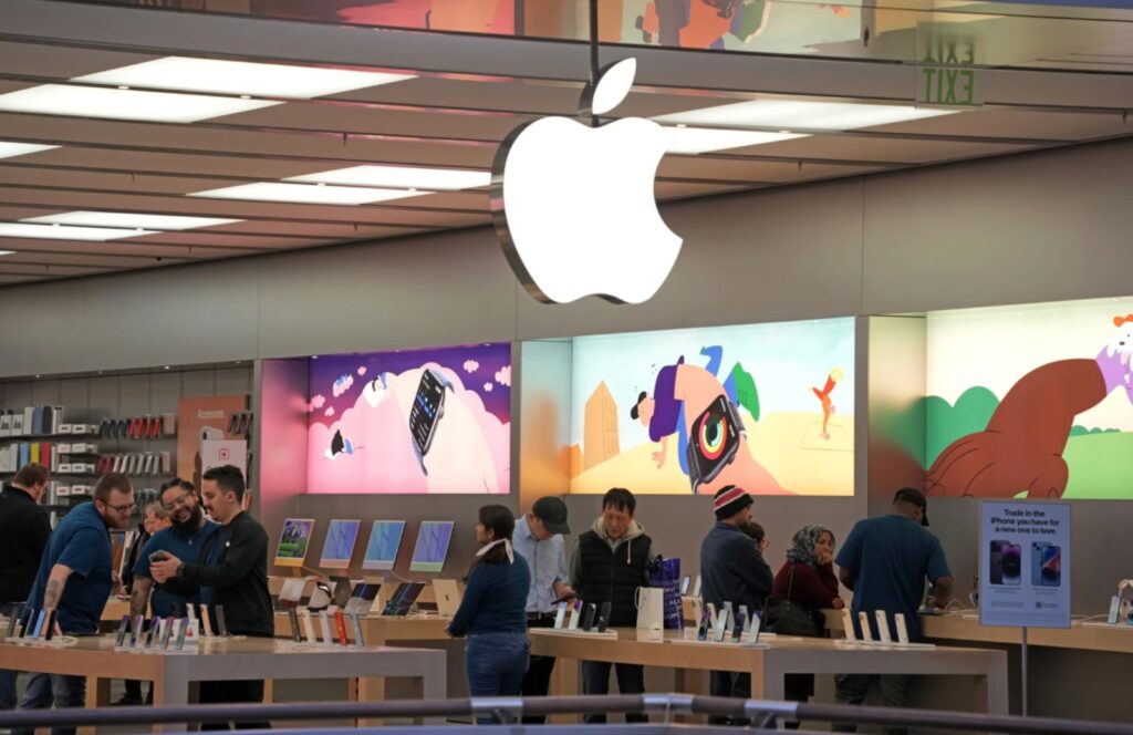 Las ventas de Apple caen por cuarto trimestre consecutivo