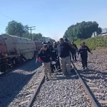 Hombre es atado a un poste tras intentar de robar escuela en Amozoc