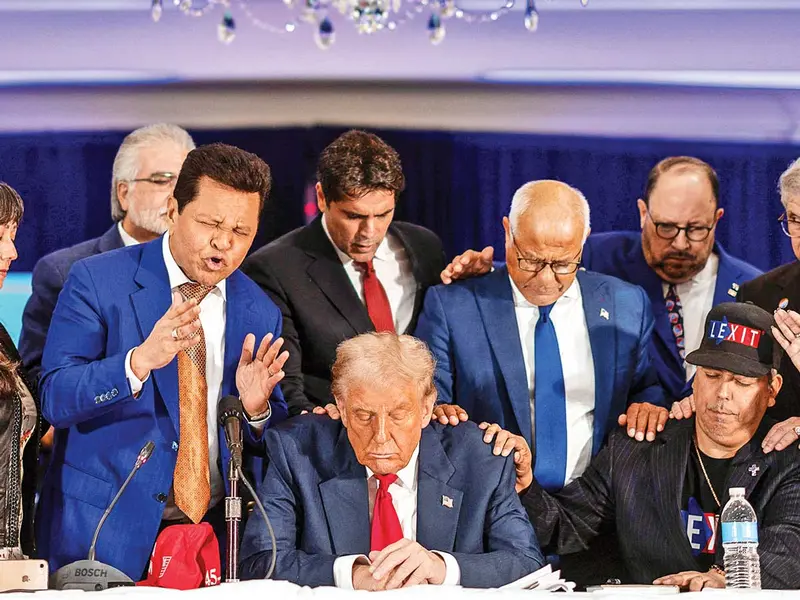 Latinos piden a Trump “reparar valores religiosos”