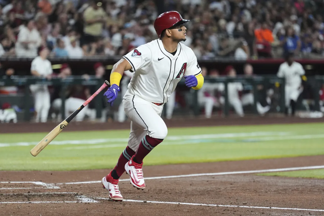 Derrotan Diamondbacks a Dodgers